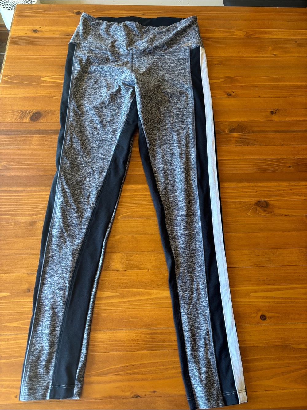 PINK Victoria's Secret Gray Leggings with Black & White Side Panels